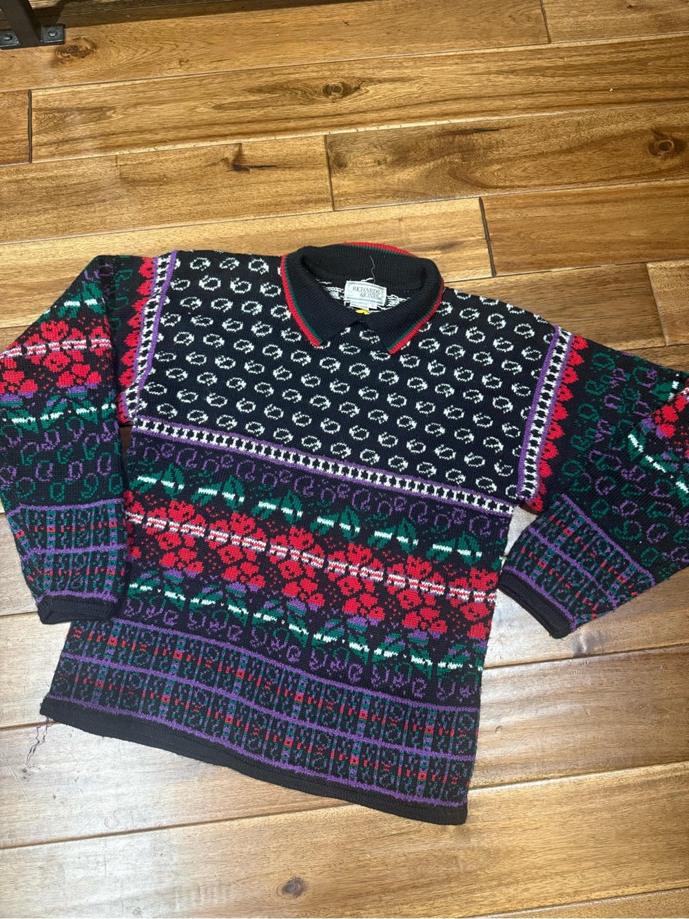 Vintage-Inspired Men’s Patterned Polo Sweater in Black, Red & Green